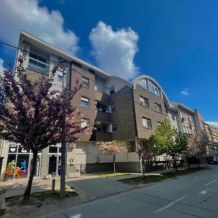 Yellow Ns Apartment Novi Sad Exterior photo