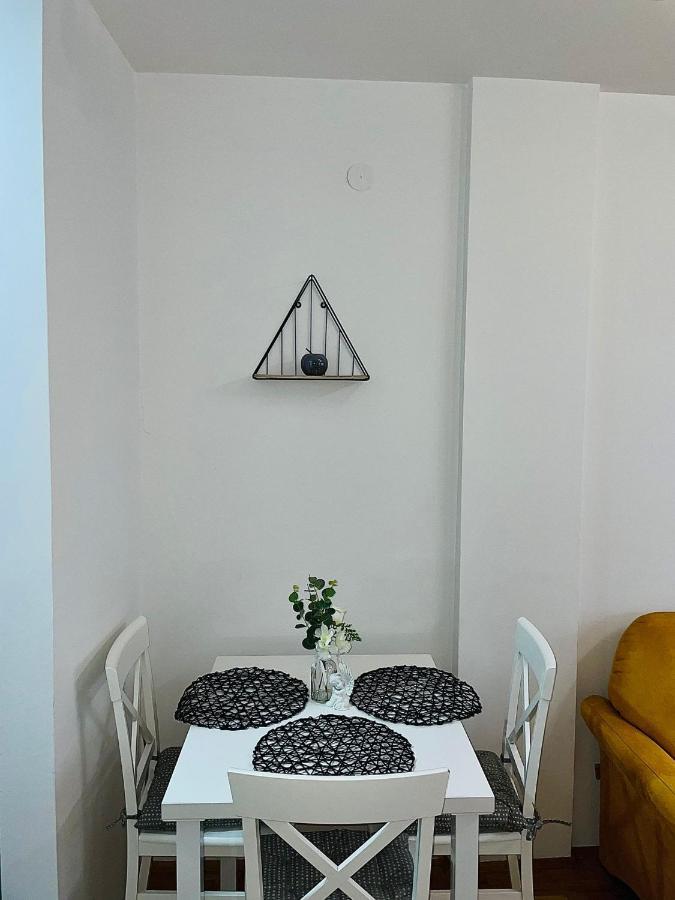 Yellow Ns Apartment Novi Sad Exterior photo