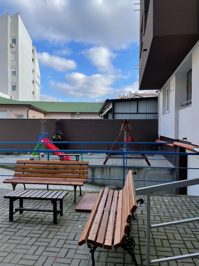Yellow Ns Apartment Novi Sad Exterior photo
