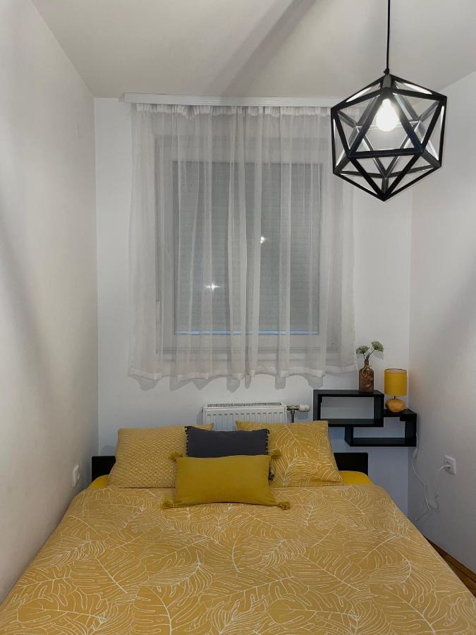 Yellow Ns Apartment Novi Sad Exterior photo