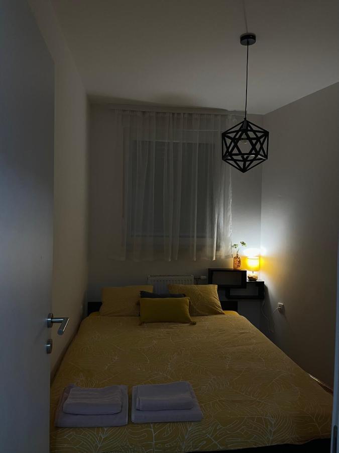 Yellow Ns Apartment Novi Sad Exterior photo